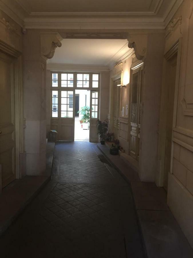 Cosy Rare 2 Bedroom Apartment Around A Private Garden Neuilly-sur-Seine Eksteriør bilde